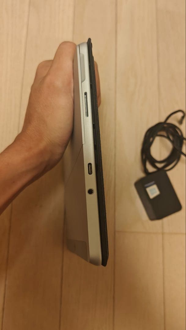 Microsoft Surface Go 2本体 + キーボード + 充電器