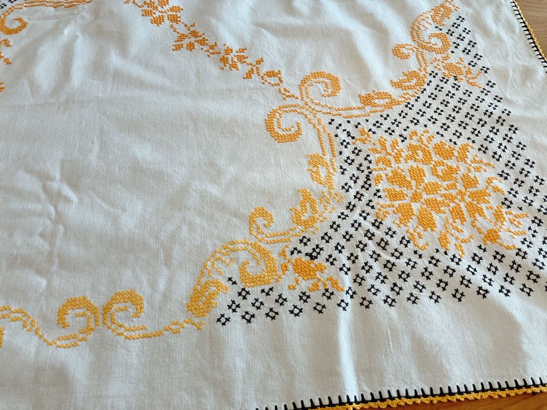 ドイツ製 アンティーク 手縫い テーブルクロス ユーロ アーコール