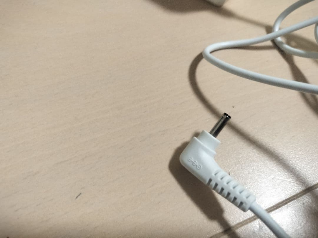 Panasonic どこでもビエラ　UN-10CE9D ポータブルテレビ