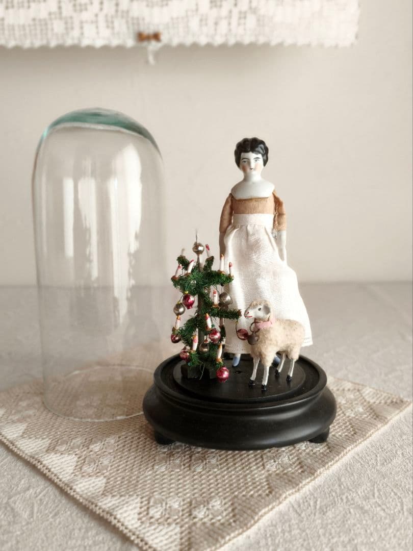 * vintage ✵ ガラスドーム オールドツリーと羊さん