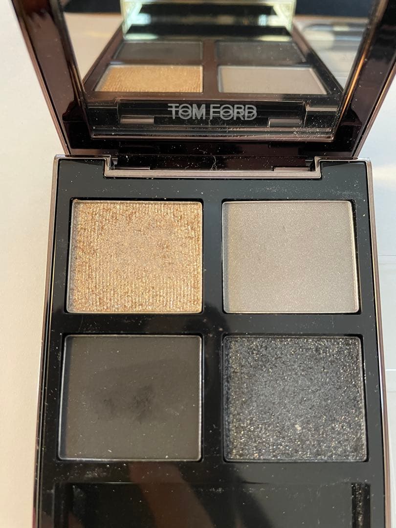 TOM FORD アイカラークォード　10 チタニウムスモーク