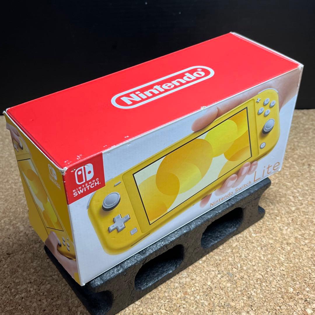 Nintendo Switchライト本体イエロー ACアダプター.ガイド2020