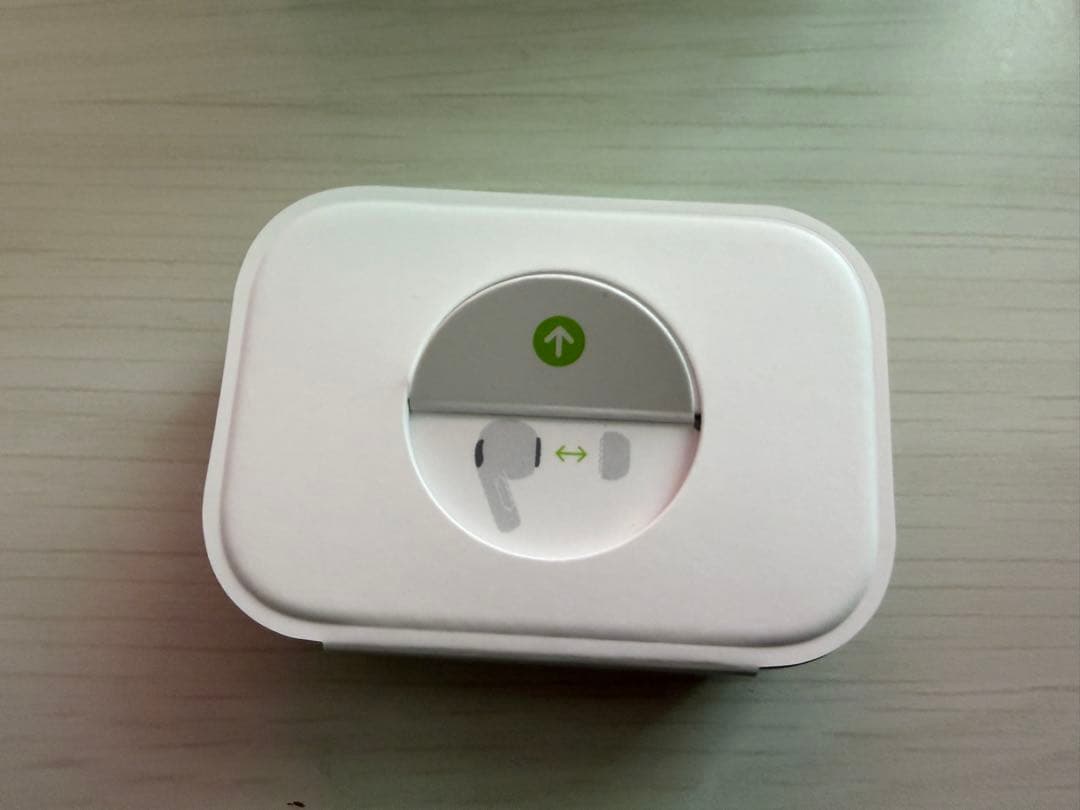 AirPodsPro (第2世代) 本体 Lightning充電型