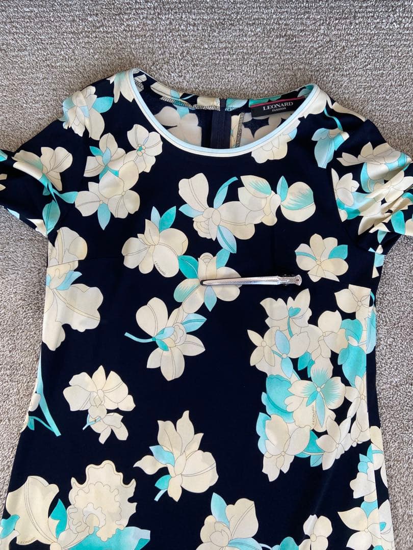 LEONARD レオナール　７部袖ワンピース　　サイズ36 ベルト付き　SALE