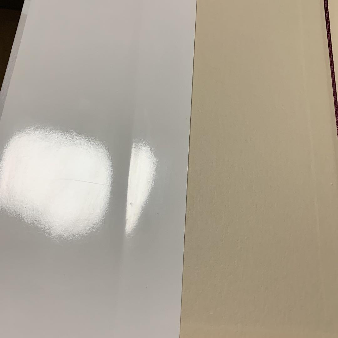 Les Desserts レストラン、ビストロ、カフェのデザート 心燃ゆるキュ…