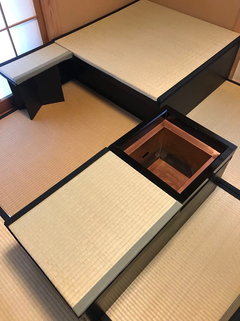 組み立て茶道用道具畳、炉壇収納ボックス、建水台と貴人畳の角の台の4点セット