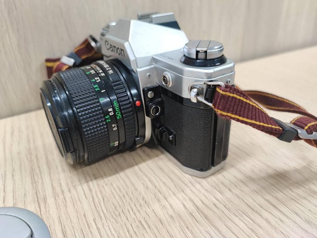 Canon AE-1 フィルム一眼レフカメラ 50mmレンズ付 実働品