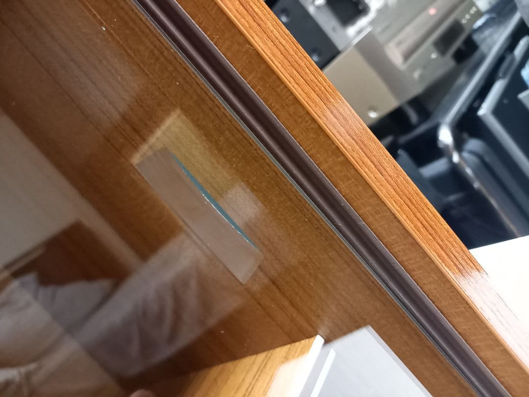 1970's ミッドセンチュリーモダン　ウッドショーケース　木製　ウォールラック