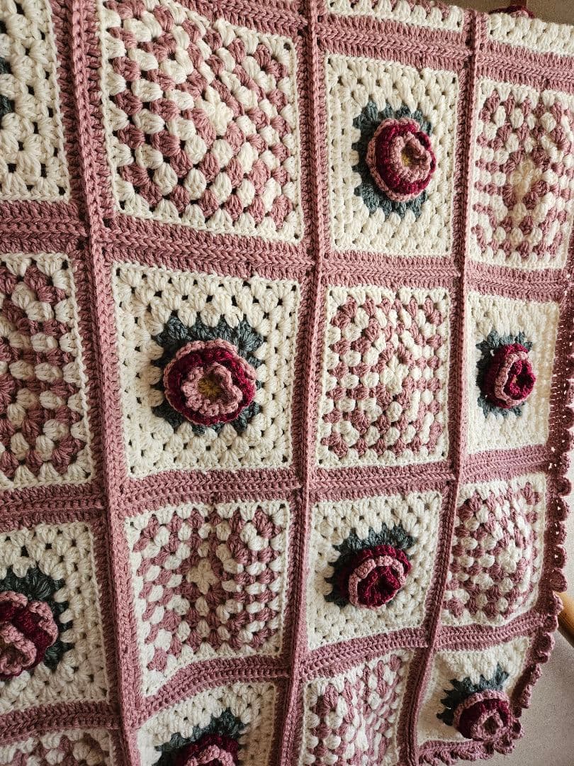 立体お花モチーフ　マルチカバー