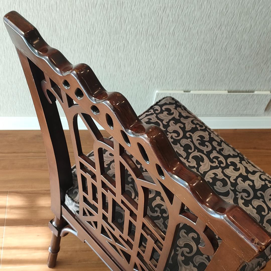 シノワズリ　ヴィンテージチェア　透かし彫り　リビングチェア①
