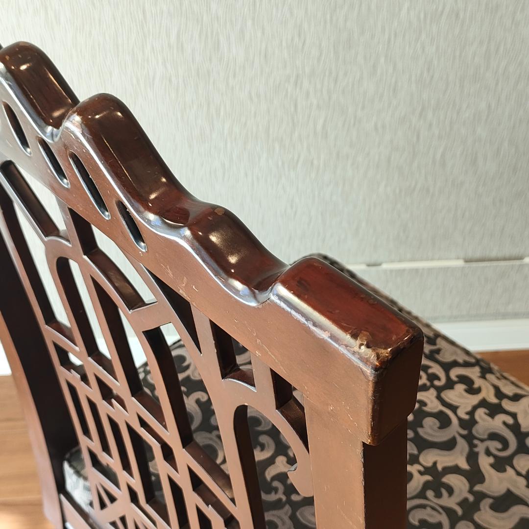 シノワズリ　ヴィンテージチェア　透かし彫り　リビングチェア①