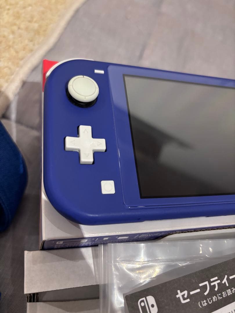 Nintendo Switch Lite 本体 ブルー 充電器付き　即日発送