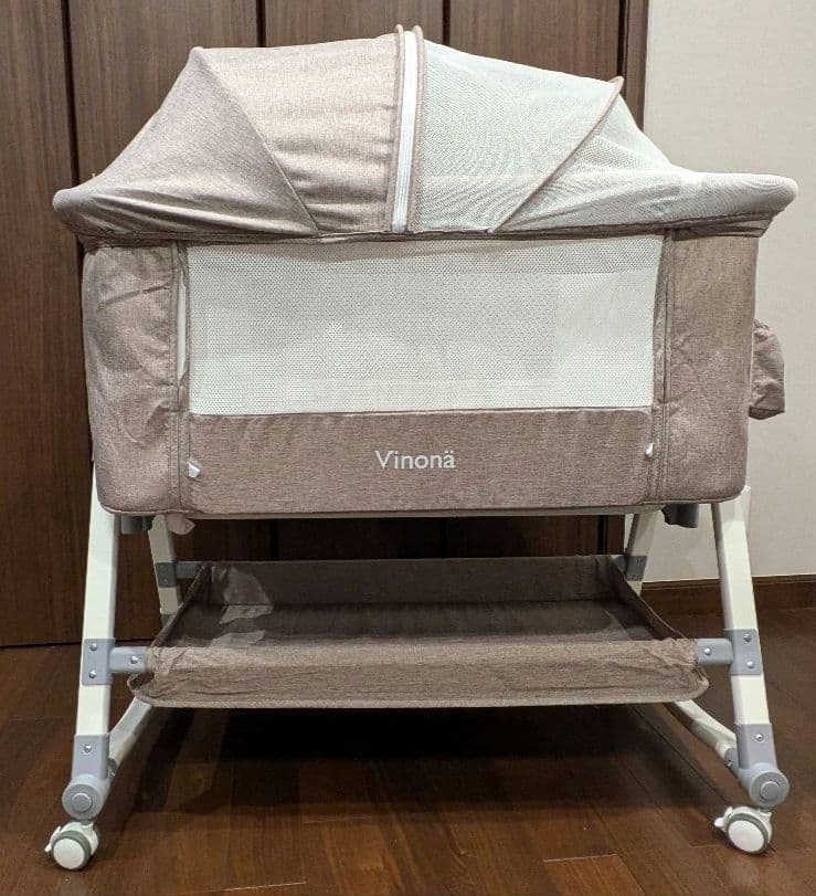 Vinona ベビーベッド　収納袋付き