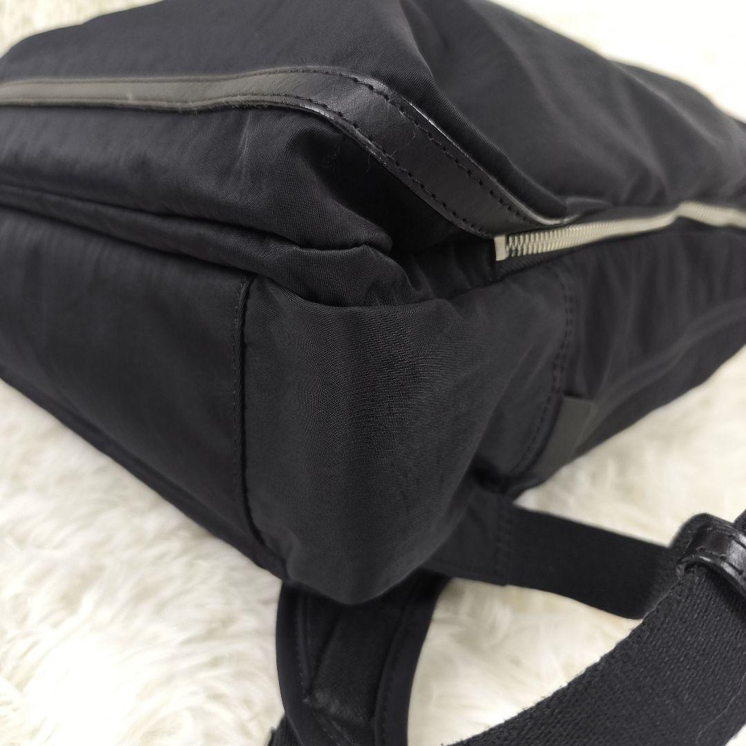 極美品✨ オロビアンコ センプレライト バックパック ナイロン 2層 B4可 黒