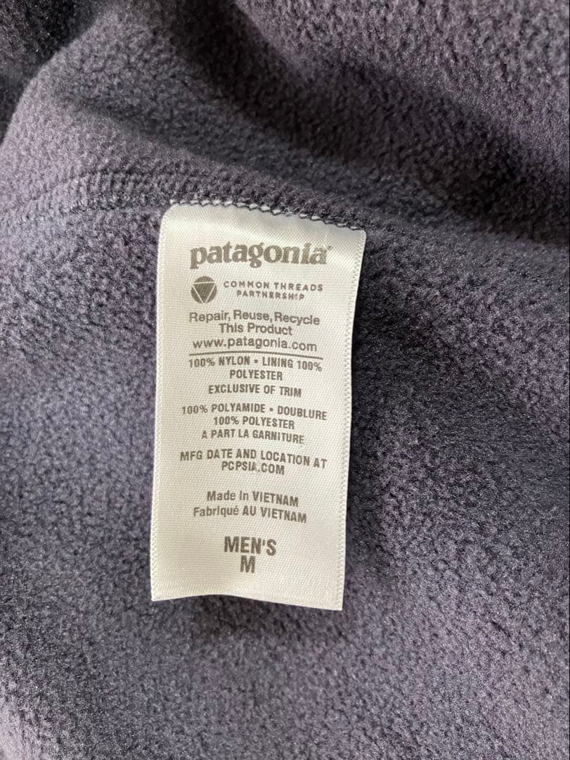 patagonia 赤 ナイロンジャケット