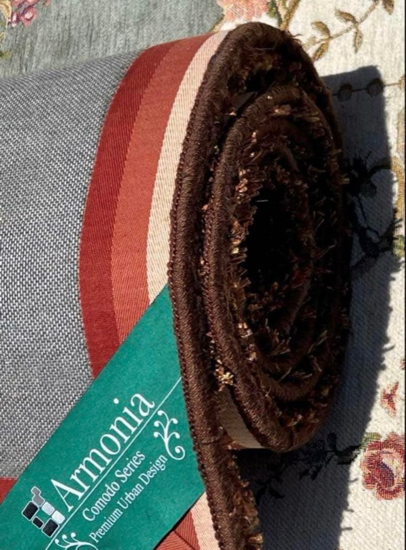 ダークブラウンクリーム色ソファセット Aromania+ ブラウン フワフワラグ