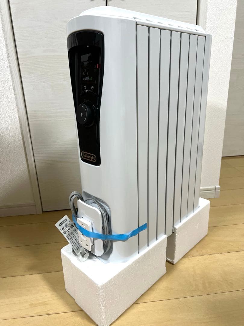 【未使用】デロンギ ユニカルド オイルヒーター ブラック RHJ65L0712