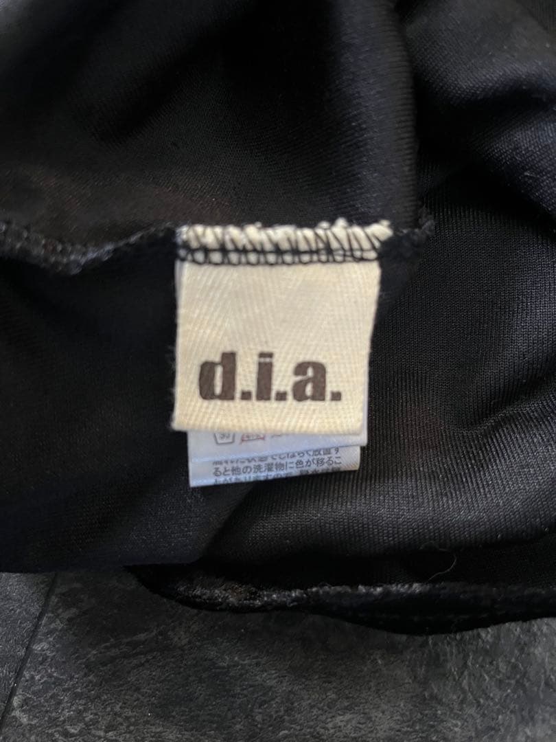 【正規品】【希少】 d.i.a. 背中ガン開きチャーム付きキャミトップス