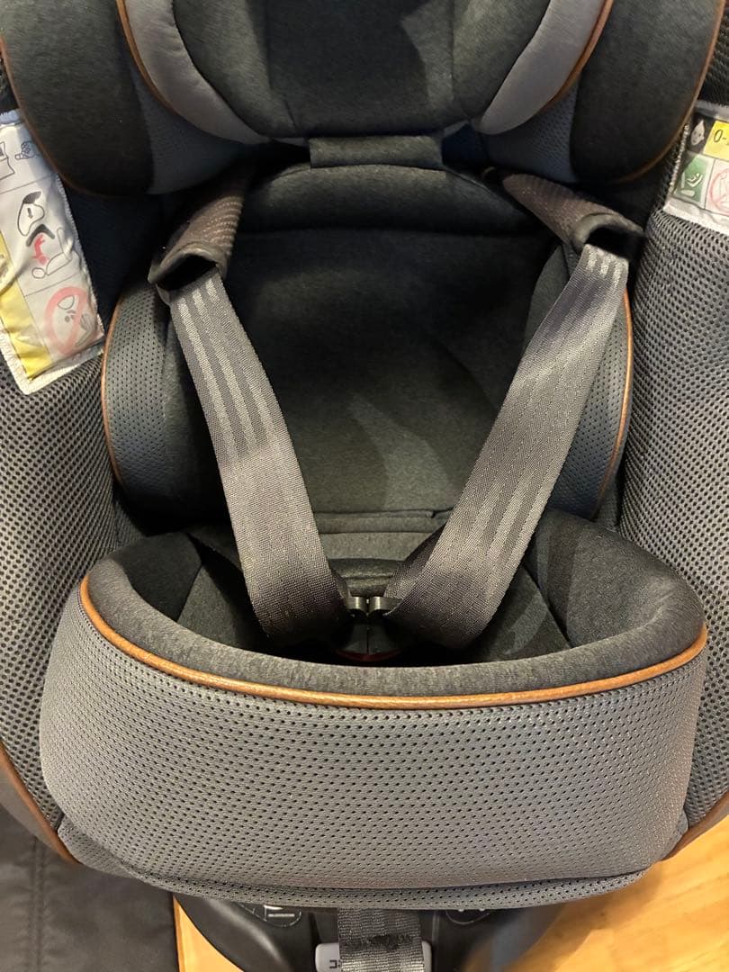 Apricaビッテプロテクト ISOFIXアカチャンホンポ限定モデル