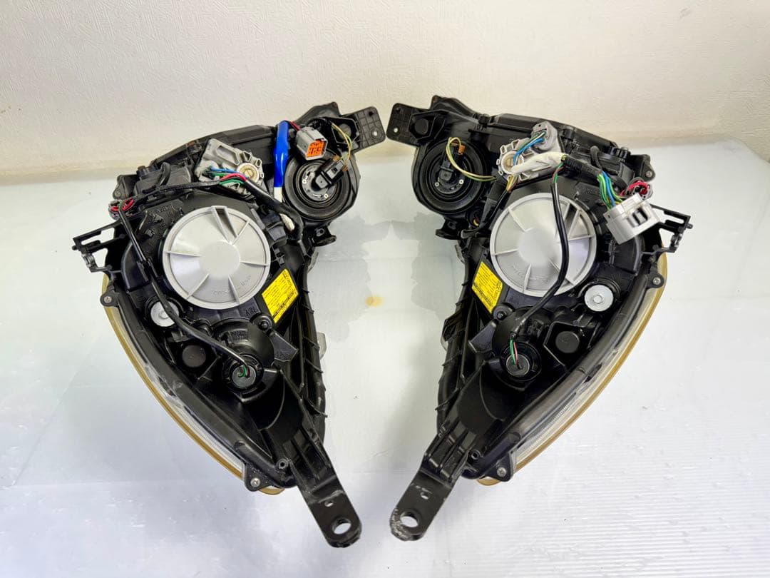 BR9 BM9 スバル レガシィ 純正 HID ヘッドライト 左右セット