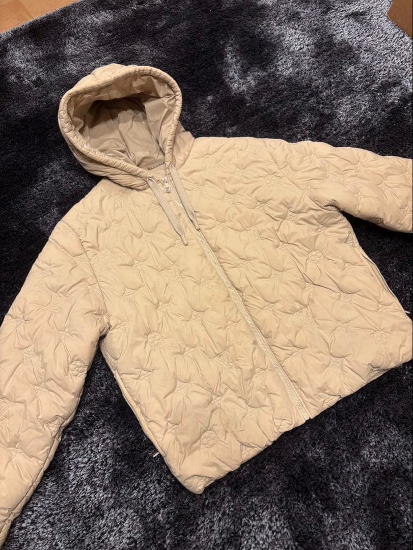 LOUIS VUITTON モノグラムダウン アウター ライトダウン サイズ54