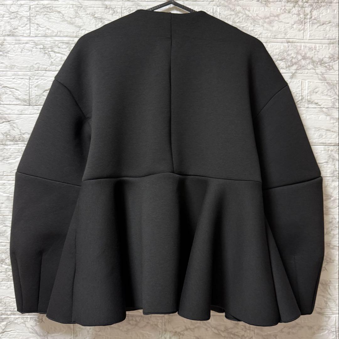 アダムエロペ エッグブローチ付ペプラムカーディガン　黒　F