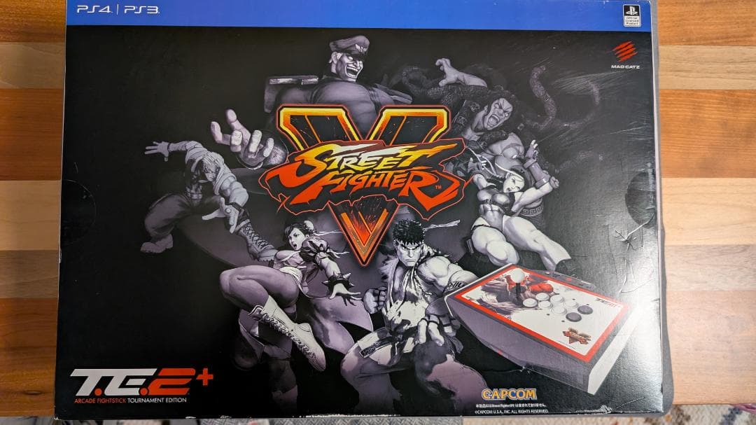 Mad Catz TE2+ SFV エディション