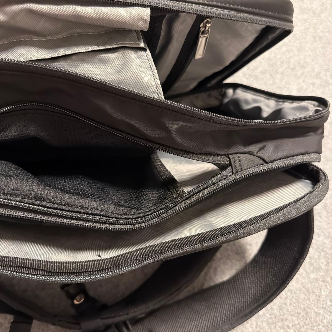 美品　エース　ace. バックパック　PCバッグ