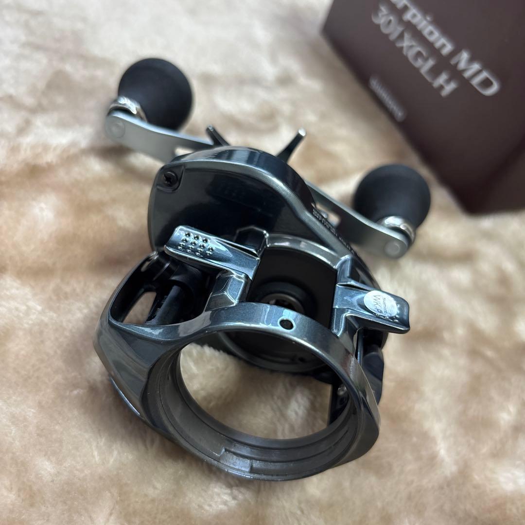 【極美品】シマノ 24スコーピオンMD301XGLHロングハンドルモデル