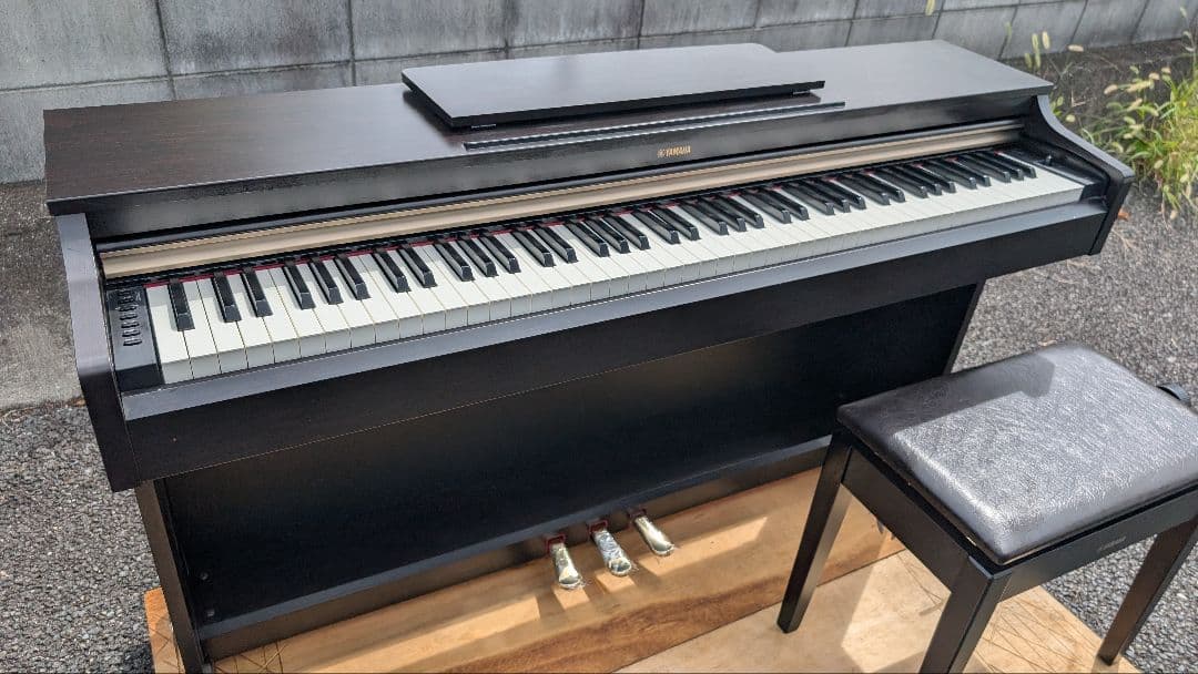 送料込み YAMAHA 電子ピアノ YDP-162R 2013年製激美品