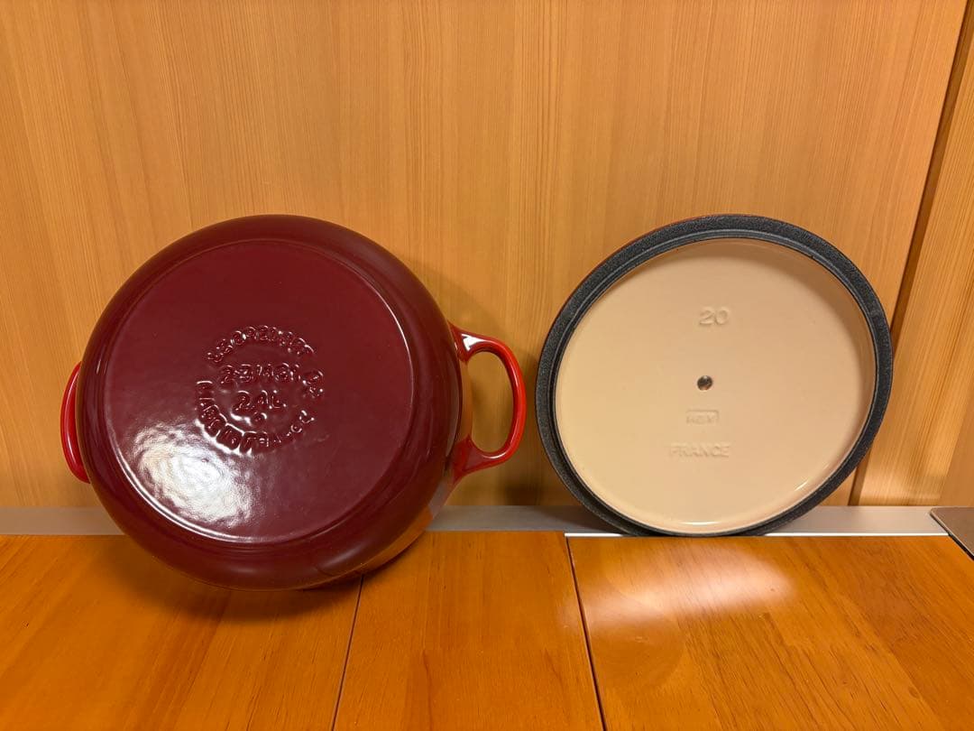 ル・クルーゼ シグニチャー ココットロンド チェリー 20cm (料理本付き)