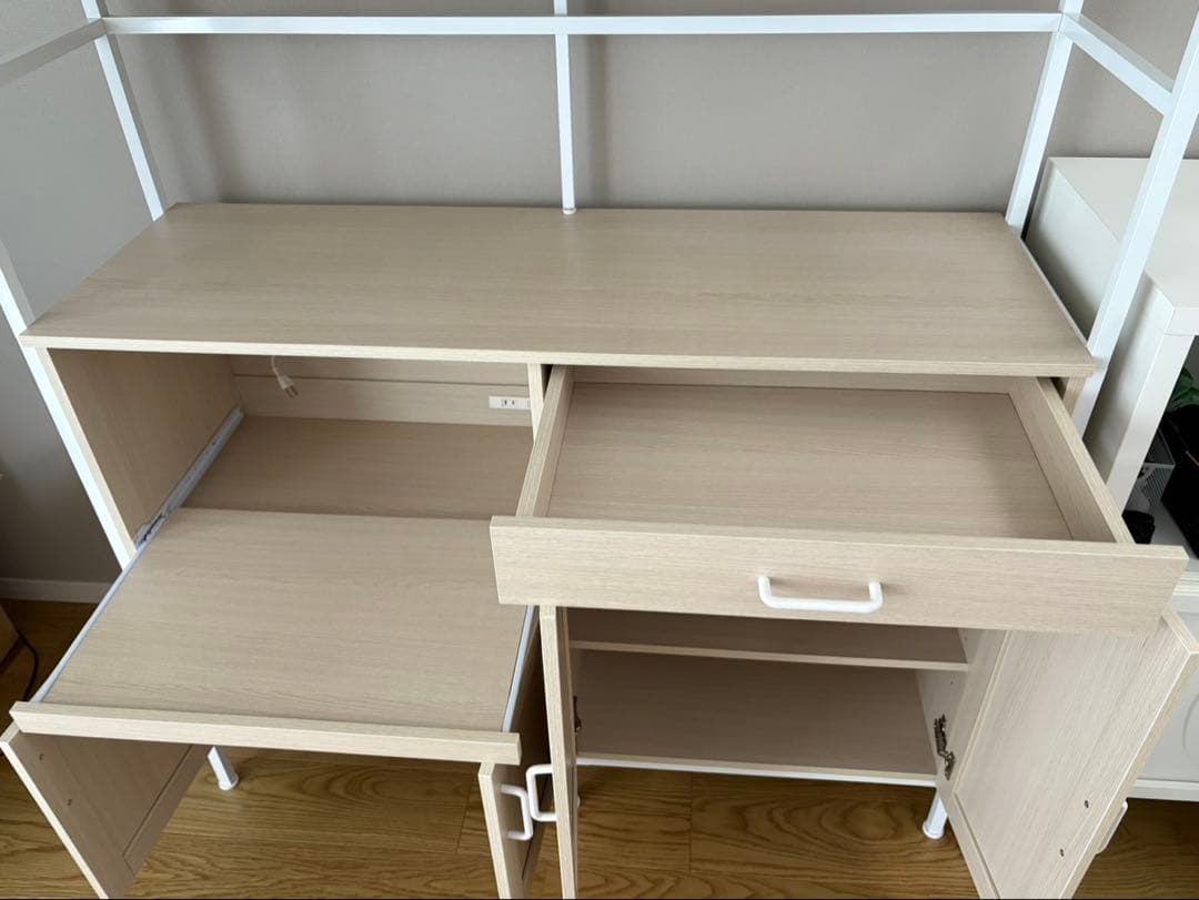 【引取限定】　ニトリ食器棚　ナチュラル北欧風