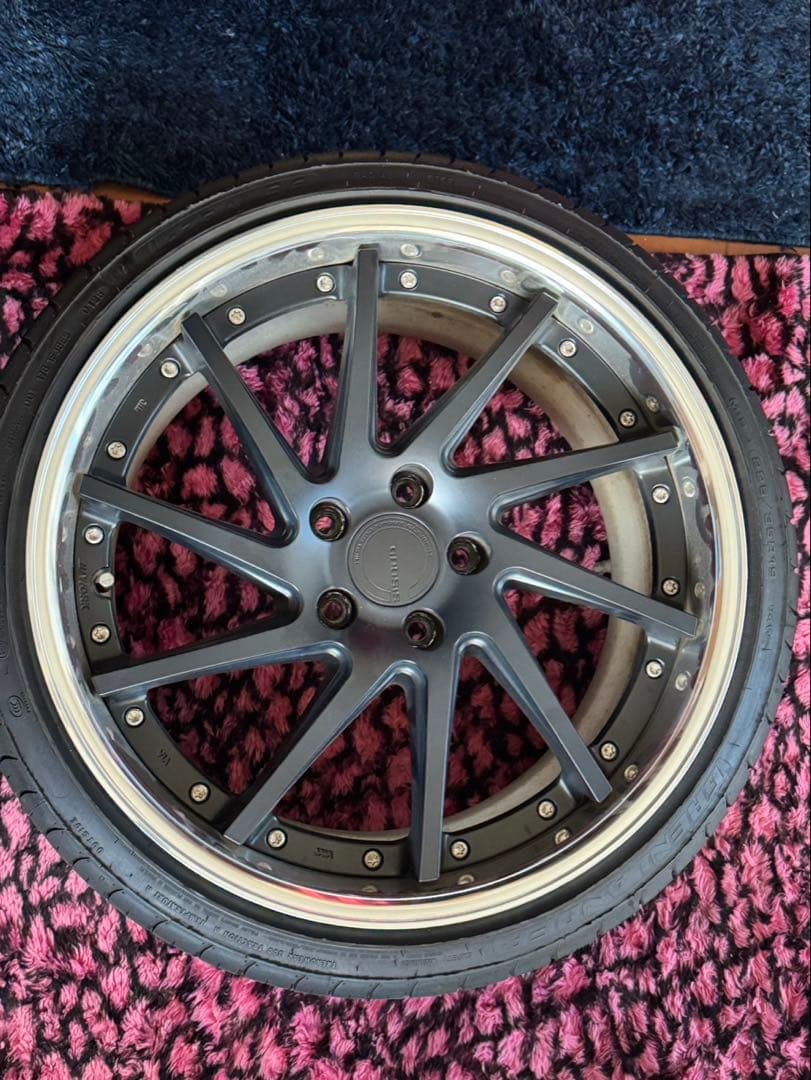 WORK グノーシスCVS 19インチ4本　pcd114.3 バラ売り可能です