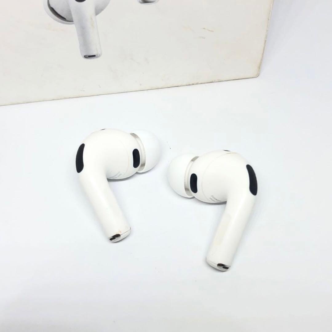 Apple AirPodsPro3 本体 充電ケース・イヤーチップ付き 第3世代