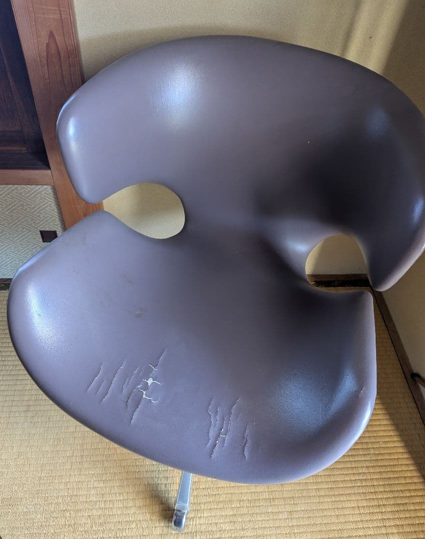 天童木工★剣持勇キャスター付きカブトチェアKABUTO chair ブラウン