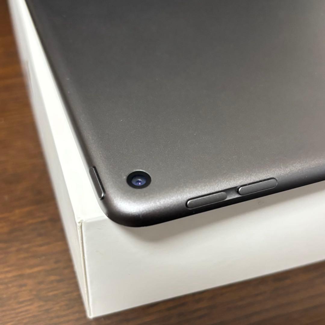 Apple iPad Air(第3世代)64GB WiFi スペースグレー