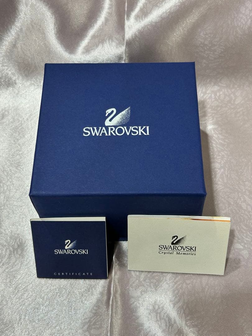 Swarovski クリスタル　馬車　ゴールド置物