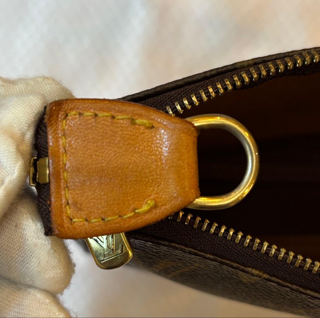 LOUIS VUITTON ポシェット アクセソワール キーフォルダー付き