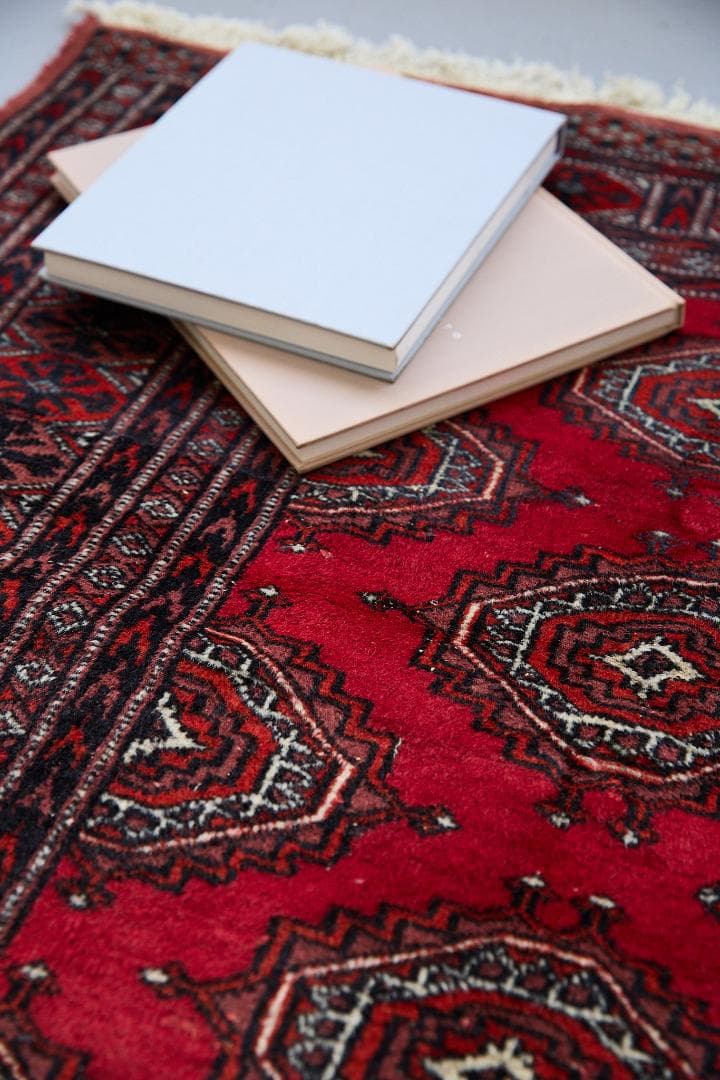 ヴィンテージラグ　トライバルラグ　ラホール産（161×98cm）赤　茶　黒