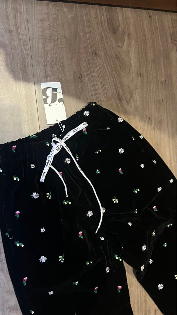 すぐ発送❤️bibly B. STARRY PANTS
