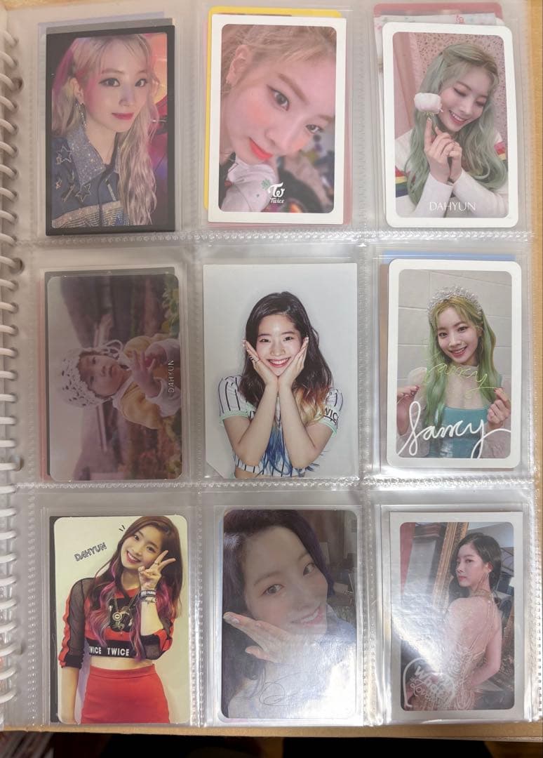 TWICE CD・グッズ・トレカまとめ売り