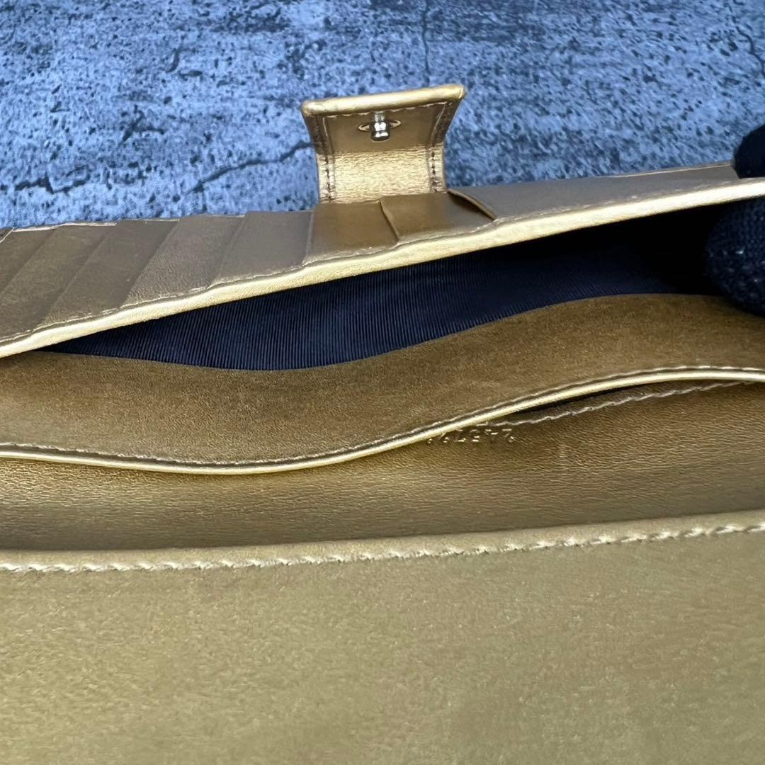 GUCCI ラブリーハート GG柄 レザー 長財布 ゴールド