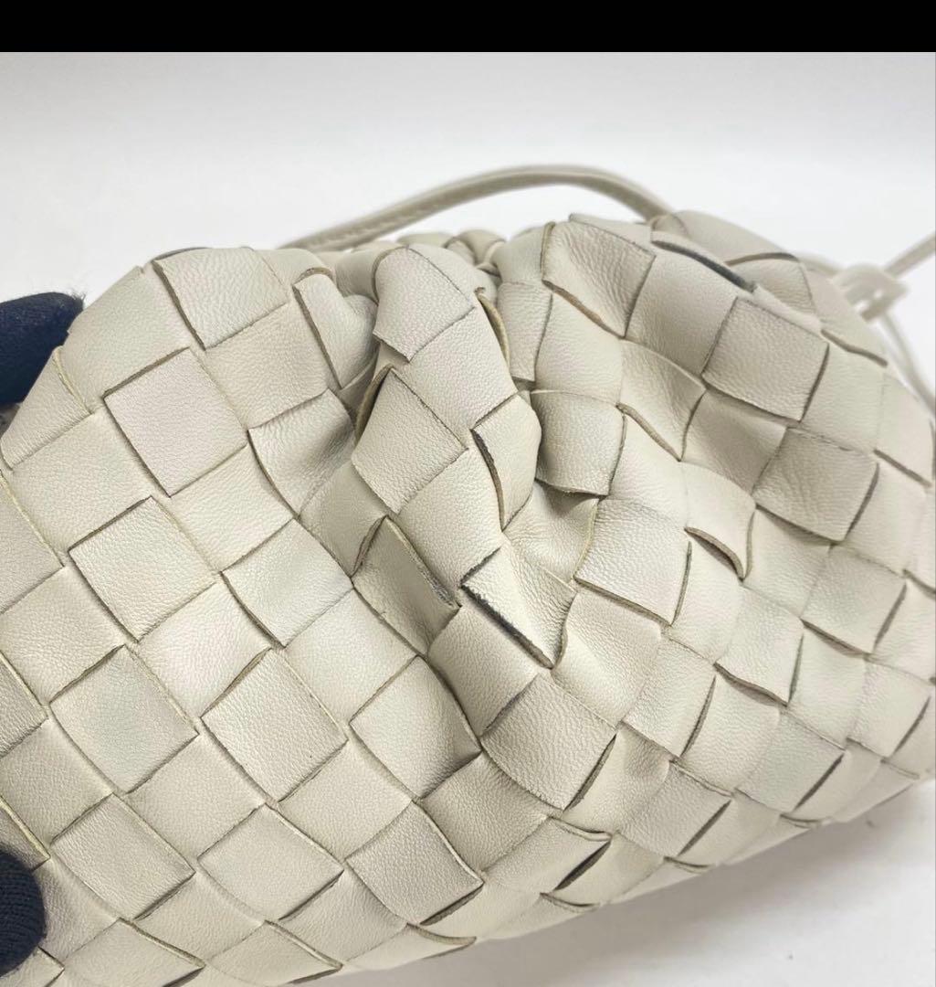 ボッテガヴェネタ ミニザポーチ イントレチャート ホワイト ショルダーバッグ