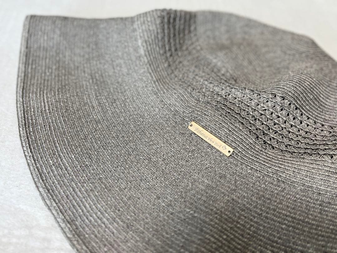 Athena New York｜アシーナニューヨーク グレーの刺繍付き麦わら帽子