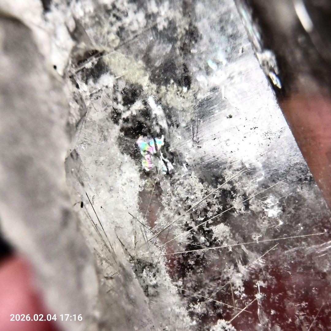 天然水晶 ホワイトガーデンポイント原石 ルチル 虹 アイリス ファントム 台座付