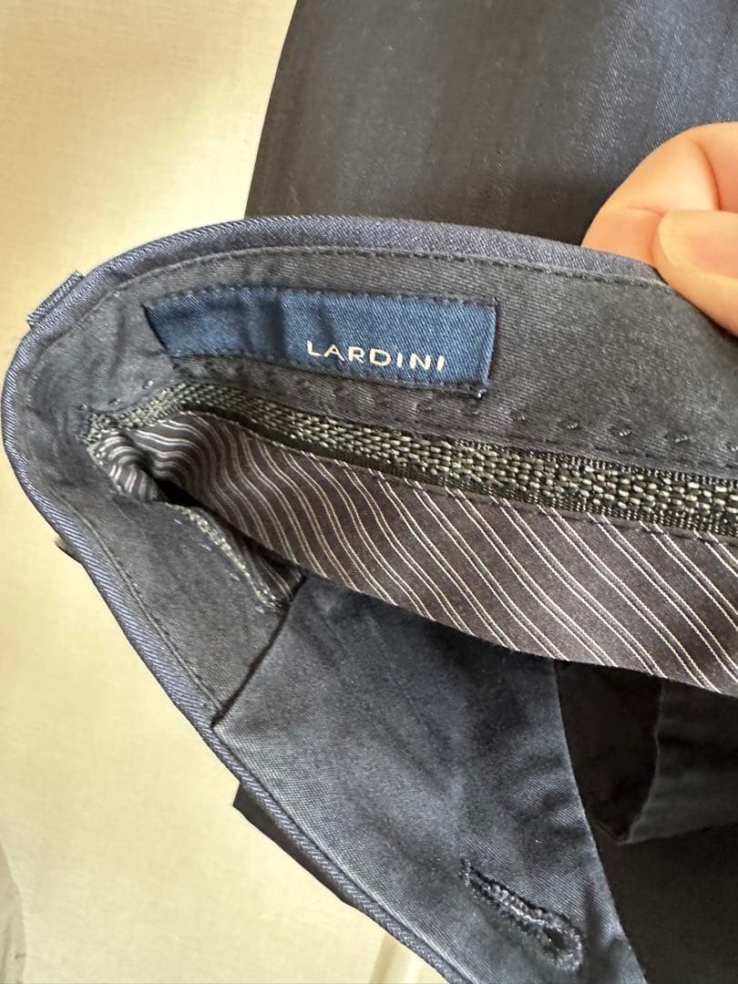 LARDINI ダークブルー ストライプ スーツジャケット