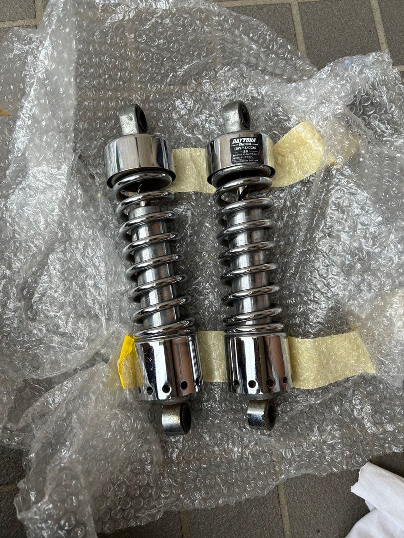 シャドウ400 リアサスペンション　デイトナ