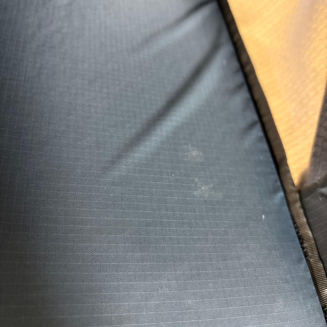 美品　モンベル　ドッグキャリングバッグ　ペットキャリーバッグＬ