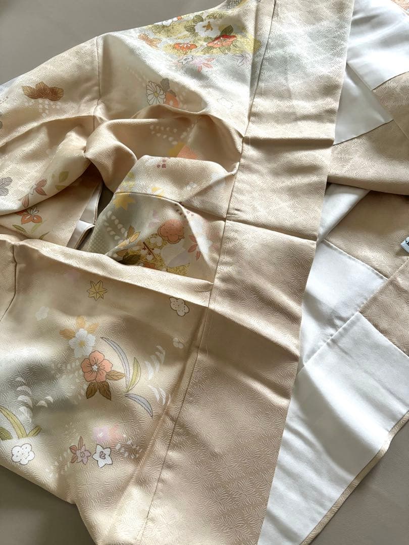 正絹 四季古典柄 友禅染 袷 訪問着 淡オレンジベージュ(和色:肌色) 未使用