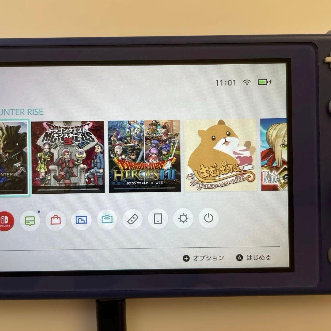 Nintendo Switch Lite本体　2022年製　充電器付き
